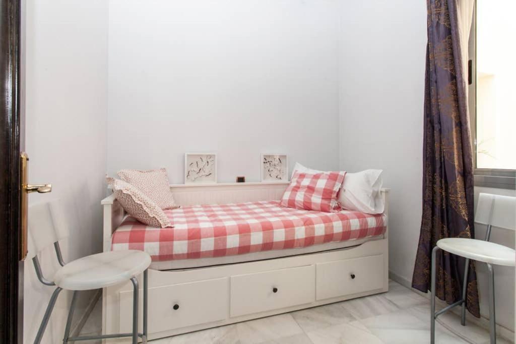 Apartamento Alfareria Seville Luaran gambar