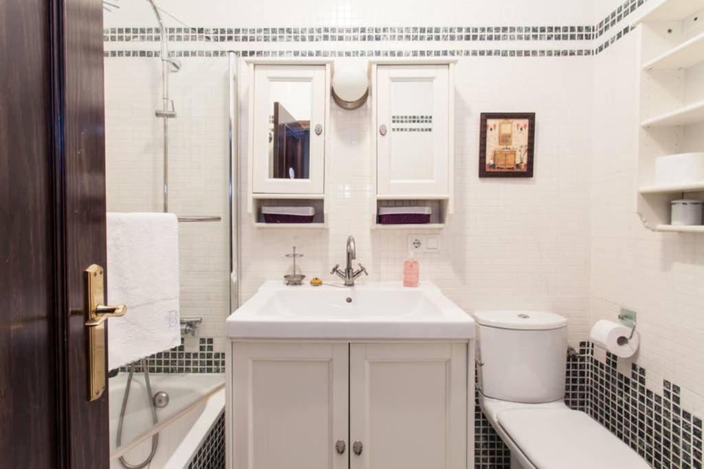 Apartamento Alfareria Seville Luaran gambar